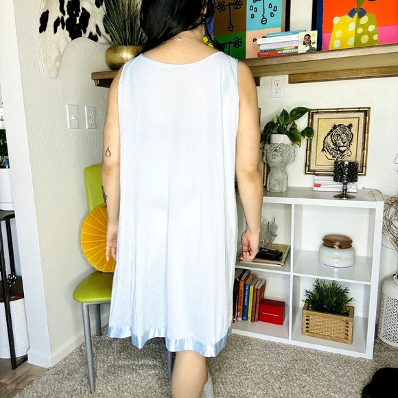80's Baby Blue Satin Silky V Neck Flow Night Gown Medium - Picture 3 of 4